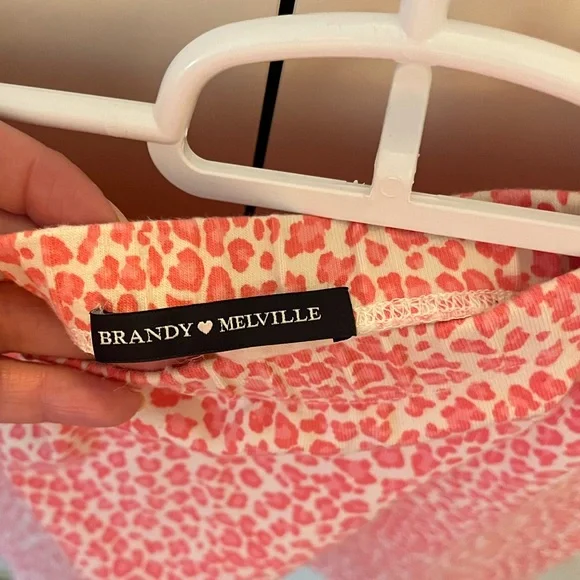 Brandy Melville skirt - Picture 3 of 3